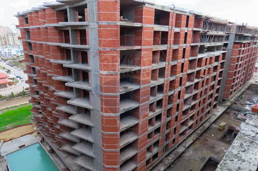 شقة للبيع 206 م سموحة ( كمباوند جراند فيو )