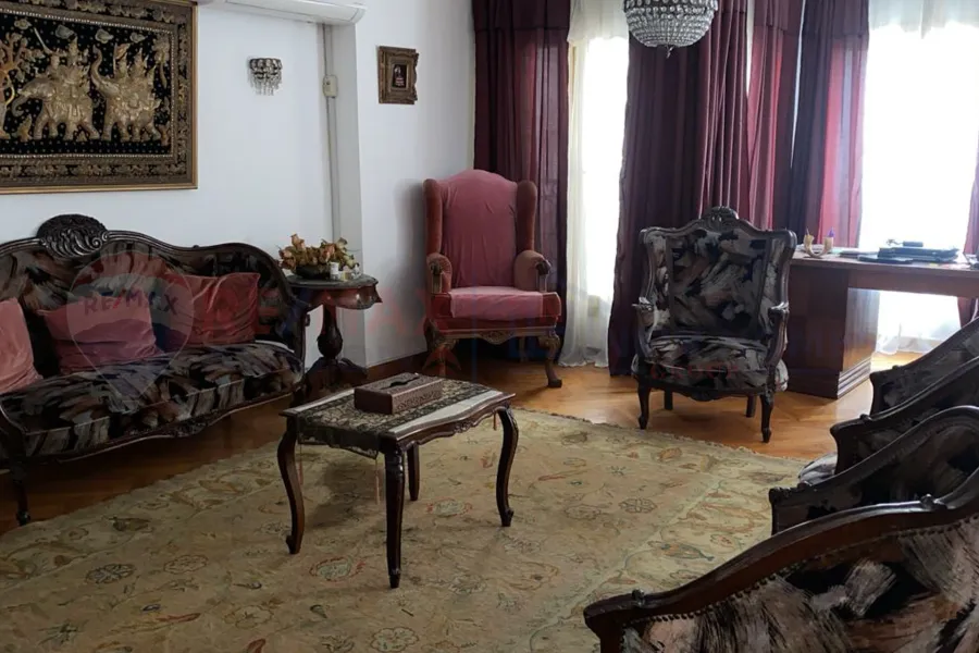 Licensed apartment for sale 250 m Gleem (Moustafa Fahmy st.)