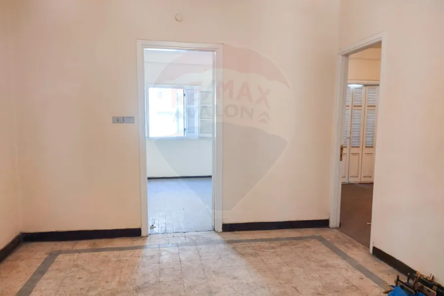 مقر إداري للإيجار 90 م الإبراهيمية (ش أبو قير الرئيسي)