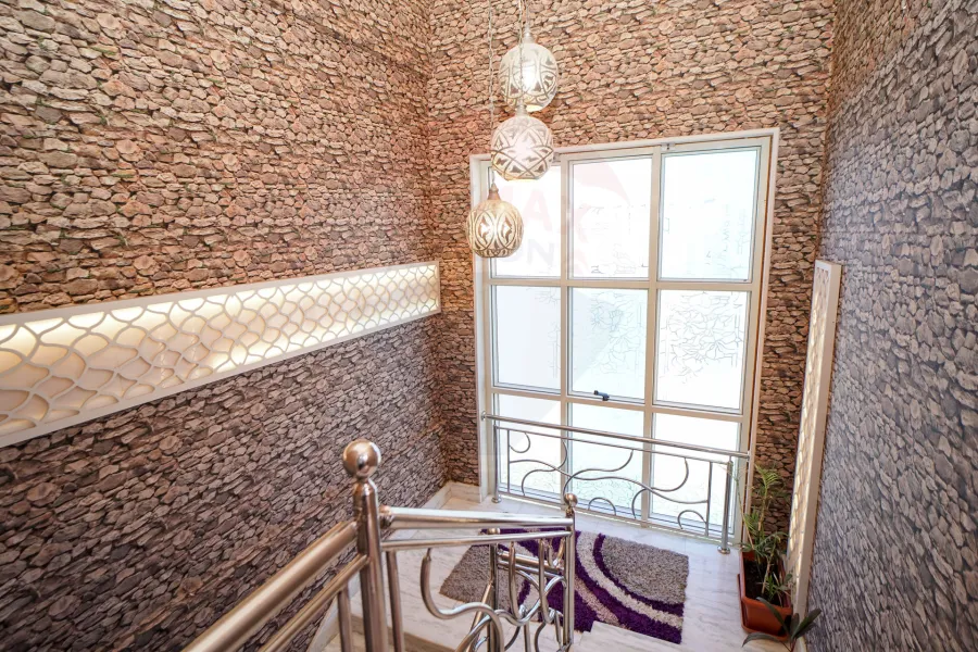 فيلا مستقلة للبيع 701 م كينج مريوط (كومباوند اليكس ويست)