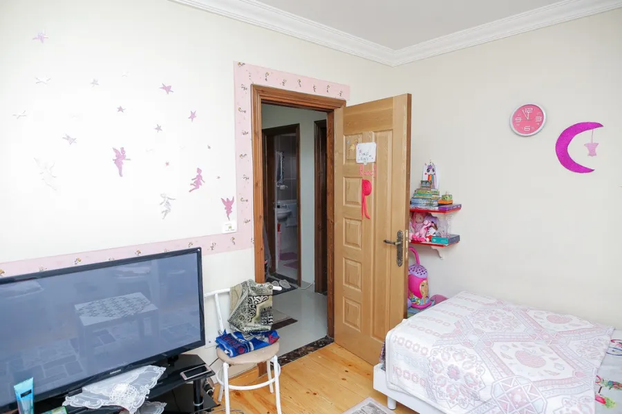 شقة للبيع 160م كامب شيزار ( ش بورسعيد )