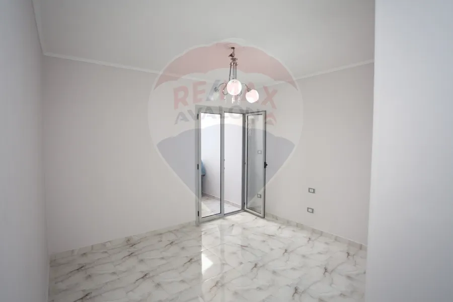 شقة للبيع 80 م سموحة (ش فيكتور عمانويل)