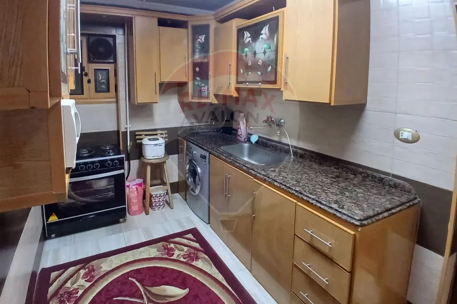 شقة للبيع 150 م كامب شيزار (ش محمد فؤاد جلال)