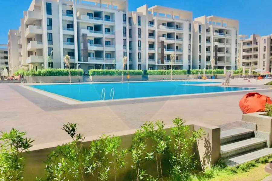 chalet for sale 100 m North Coast (Grand Hills - Kilo 61)