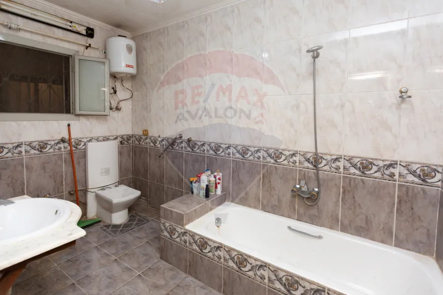 شقه للبيع 385 م لوران (ش ابراهيم نصير)