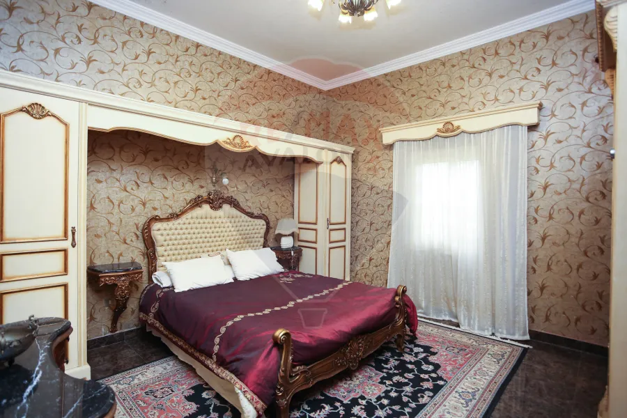 فيلا للبيع 4,000 م كينج مريوط (أمام كومباوند كينج هايتس)