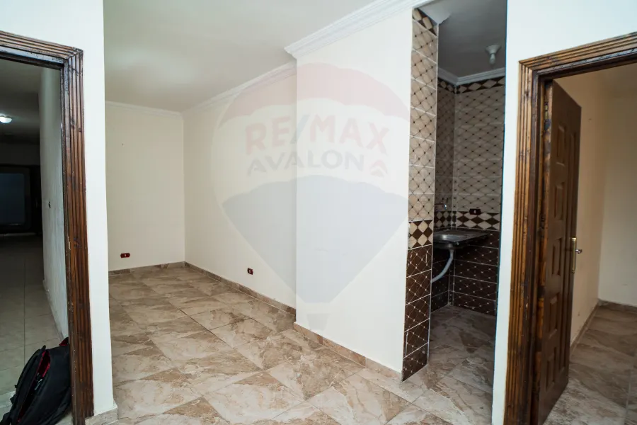 شقة إدارى للبيع 40 م فيكتوريا (ش جمال عبد الناصر)