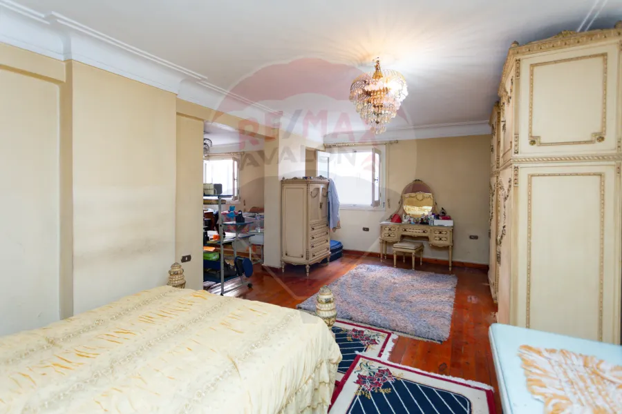 Apartment for sale 380 m Tharwat (second row from the sea)