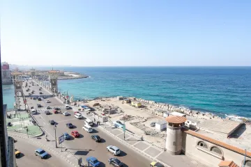 Apartment for sale 145m Stanly (Directly on the Sea)
