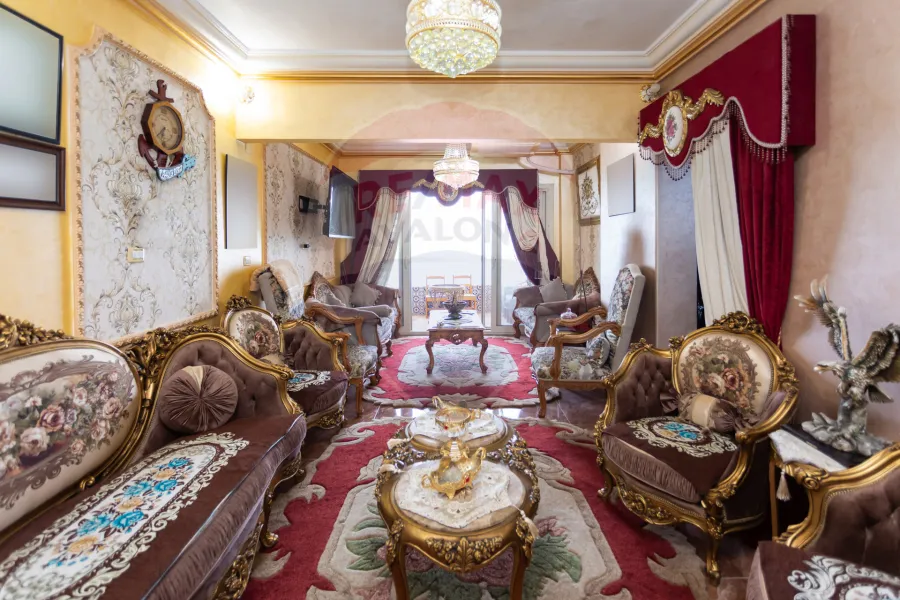 Apartment for sale 140 m Al-Assafra (Directly on the sea)