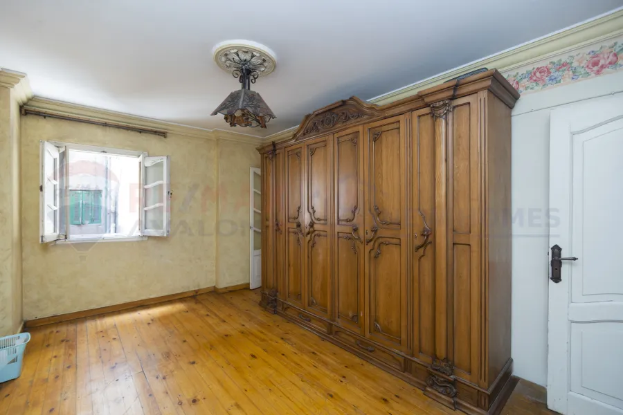 Apartment for sale 185 m Gleem (Mahmoud El Deeb St - second number from the sea)