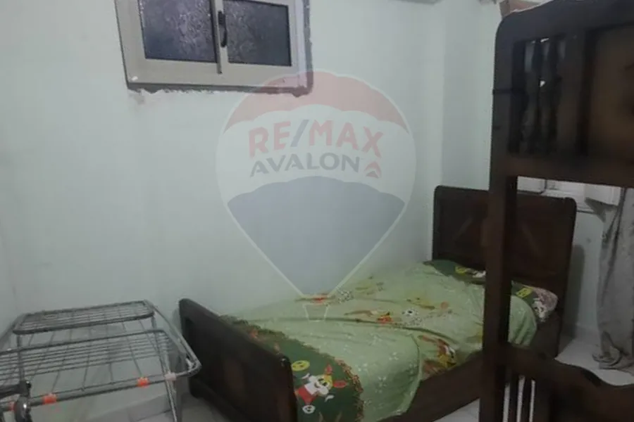 شقه للايجار 130 م ميامي (ش خالد بن الوليد)