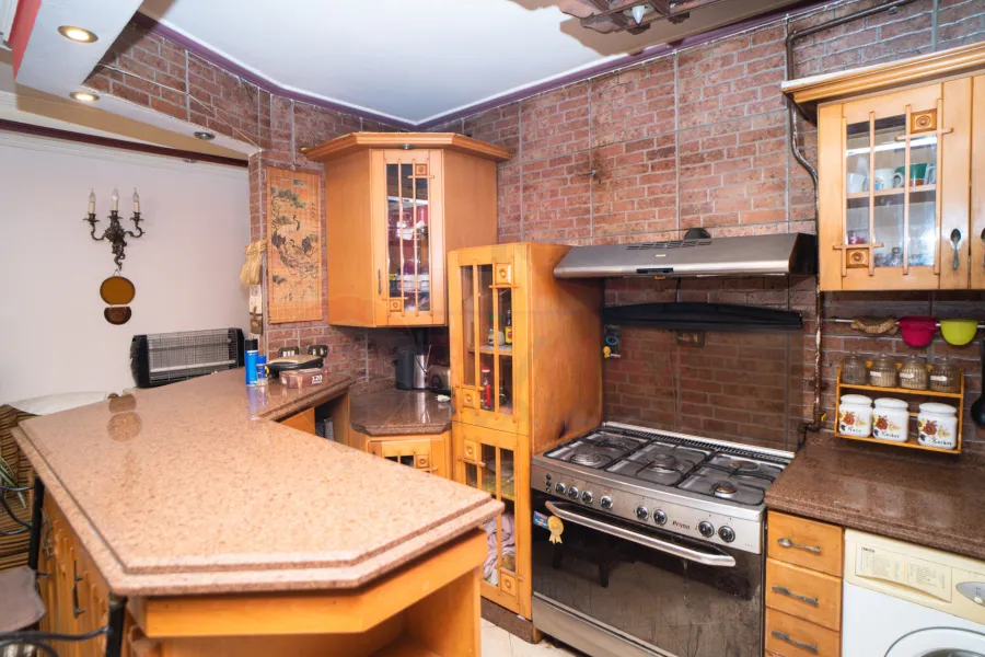 شقة للبيع 160 م بولكلي (ش المصحة)