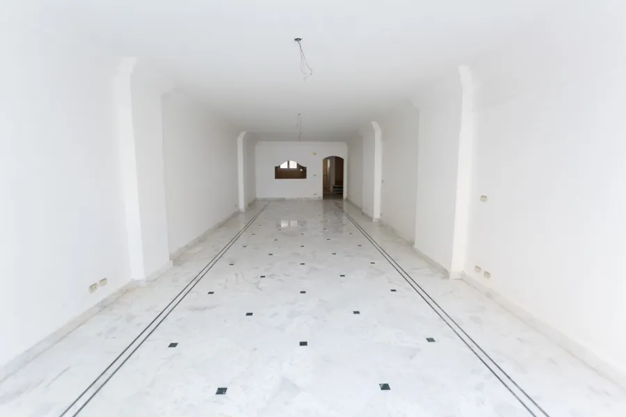 Apartment for sale 250m Loran