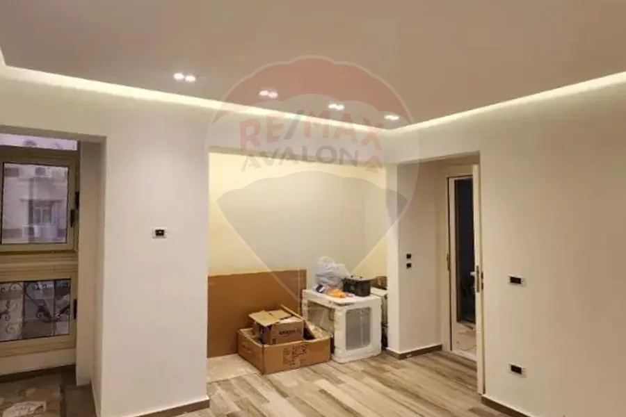 شقة للبيع 138 م سموحة (حدائق السرايا)