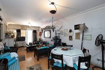 شقة للبيع 135 م جليم ( فيو جانبي للبحر)