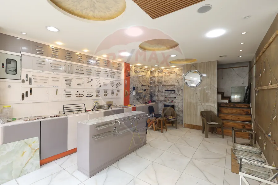 Shop + sandbox for sale, 32 m, Al-Syouf (alternate road)