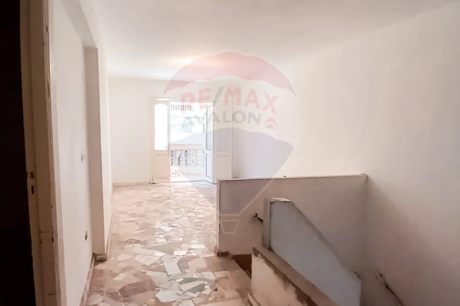 Villa for rent 300 m Smouha (El Riada st.)