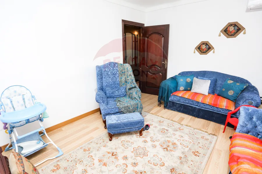 Apartment for sale 175 m Louran ( Mohamed Ezz El Arab St )