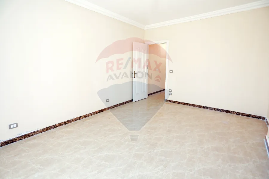 شقة دوبلكس للبيع 200 م سموحة (كوبرى 14 مايو)