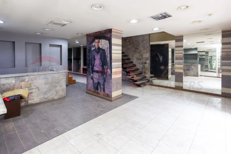 Shop + Mizzane for rent 465 m Sidi Gaber (Abu Qir St.)
