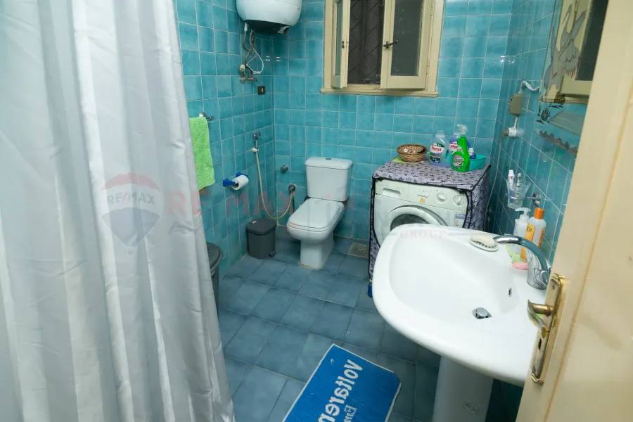 شقة للبيع 220 م سموحة (متفرع من ش مصطفى كامل)