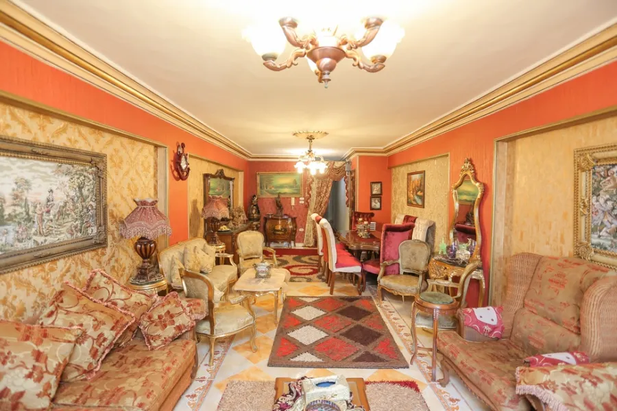 شقة للبيع 155م بسيدي بشر (ش خالد ابن الوليد)