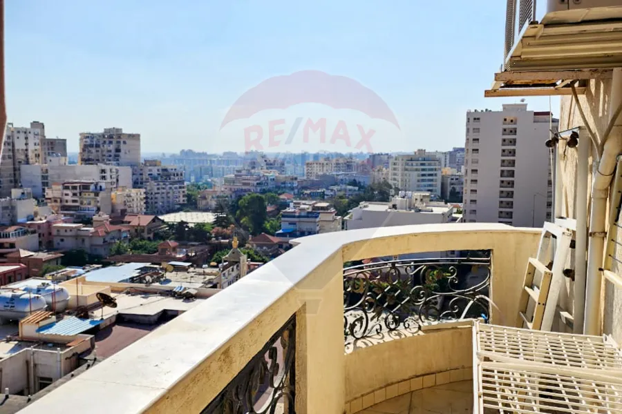 شقة للبيع 140 م كفر عبده (ش إبراهيم راجي)