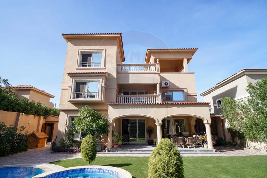 فيلا مستقلة للبيع 701 م كينج مريوط (كومباوند اليكس ويست)