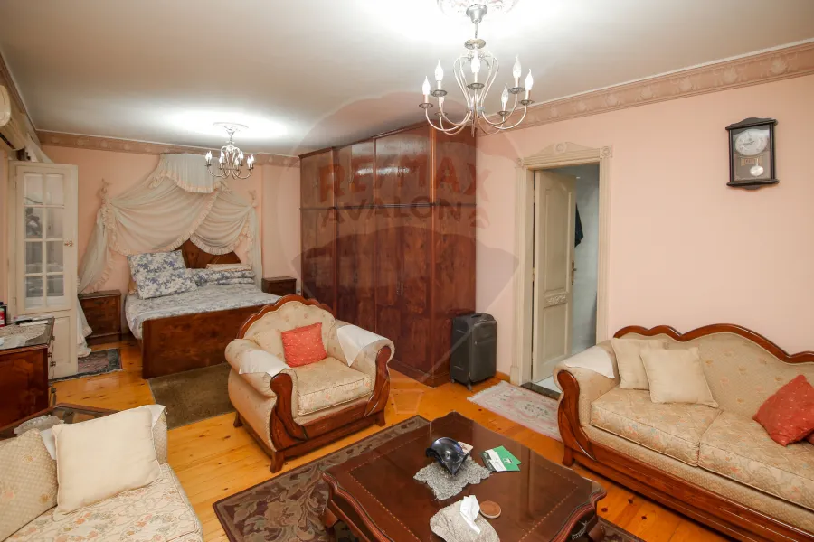 شقه للبيع 255 م سموحة (ش مصطفى كامل)