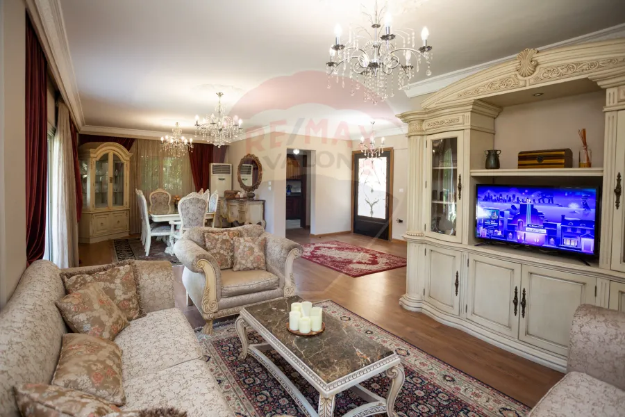 Villa for sale 425 m King Mariout (Lakeside Compound)