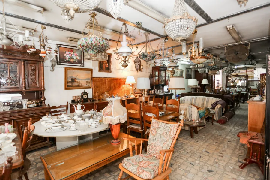 محل + ميزان للايجار 250 م العصافرة (ش جمال عبد الناصر)