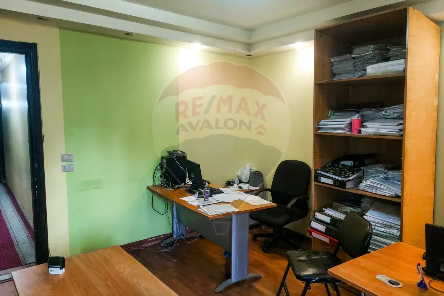 شقة للايجار 222 م سموحة (خطوات من شارع مصطفي كامل)