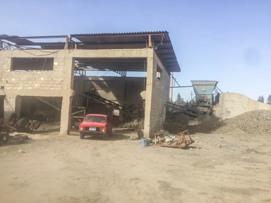 Bricks Factory For Sale 42,000m Elnatron Valley (Elhamra District )