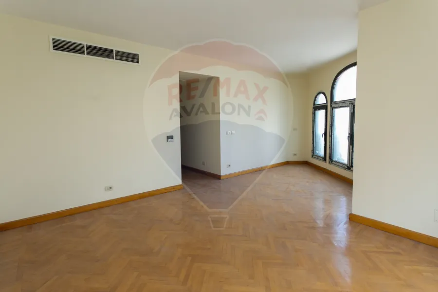 شقة للبيع 248 م سموحة ( ش فوزي معاذ رئيسي - برج اللوتس