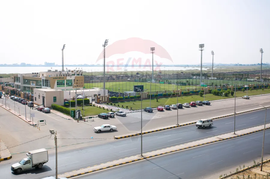 شقة للبيع 199 م سموحة أبراج الصيادلة)