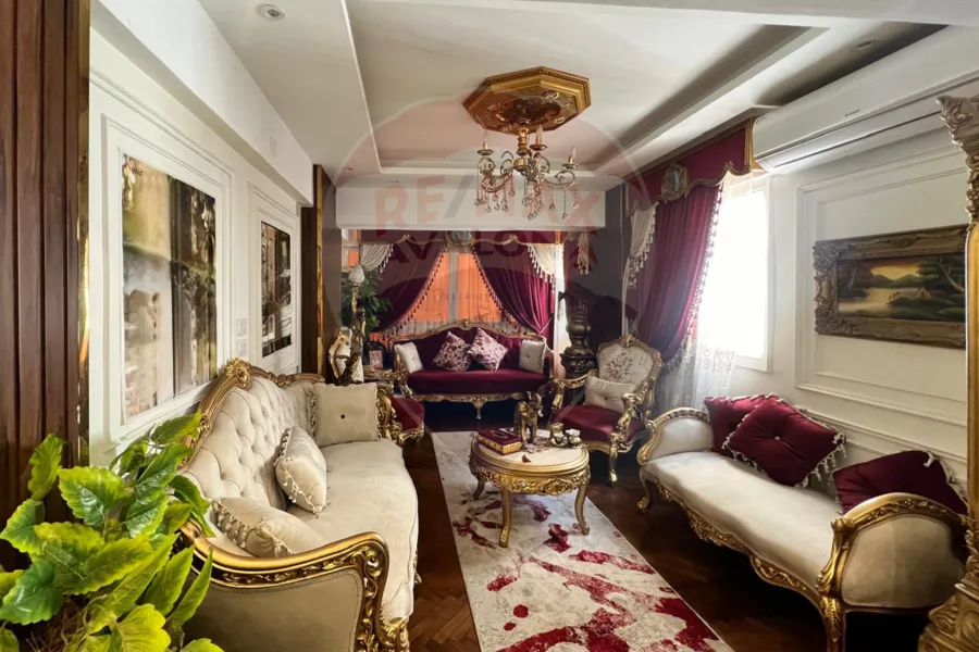 شقة للايجار المفروش127 م لوران (ش أبو قير)