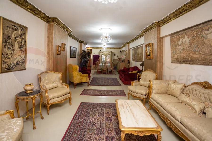 شقة للبيع 165 م سبورتنج (ش طيبة)