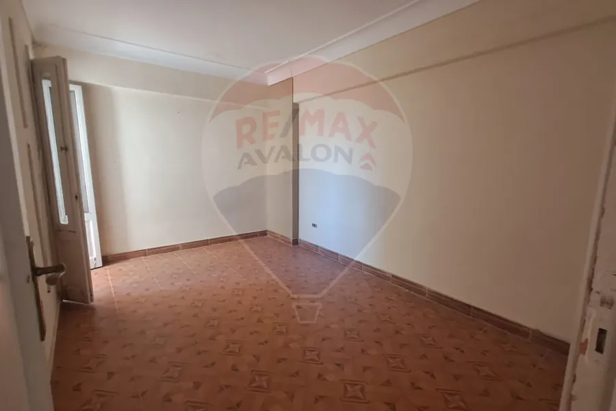 Apartment for rent 150 m Louran (branching from Al-Iqbal Street - Brand Building)