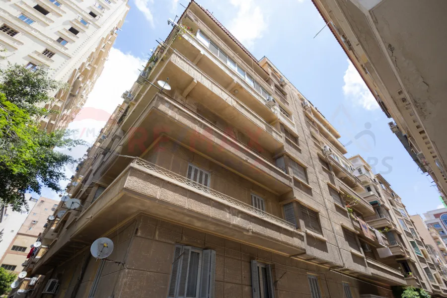Apartment for sale 110 m Moharram Bek (Al-Abadiya)