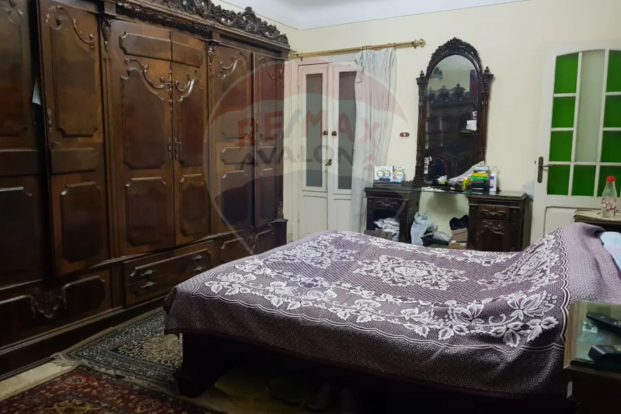 شقة للبيع 215 م فيكتوريا ( ش الجلاء )