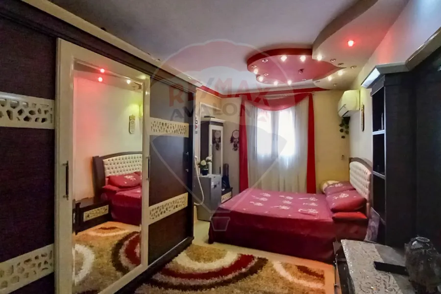 شقة  للبيع 150 م سيدي بشر ( امام شاطئ السرايا )