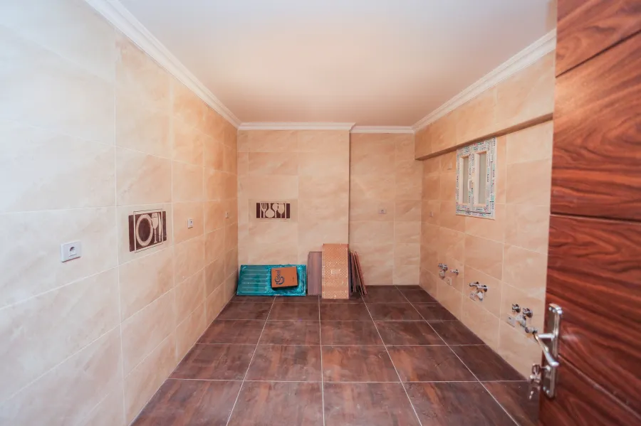 شقة للبيع 295 م جليم ( ش ابو قير )