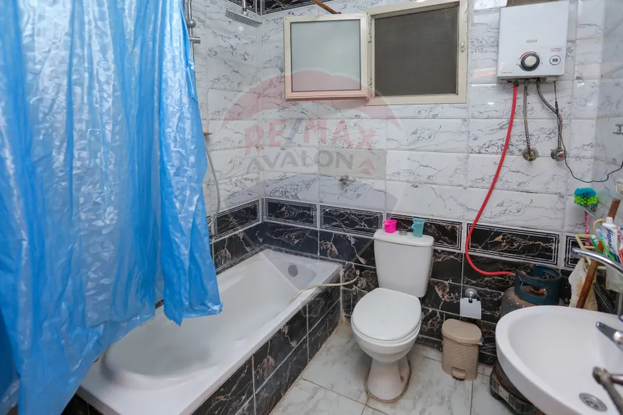 شقة للبيع 125 م سيدي جابر ( ثاني نمرة من شارع المشير - بجوار الوحيد ومفيد)