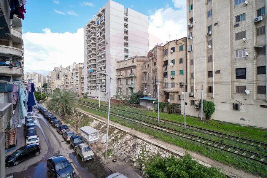 شقة للبيع 145 م سيدي جابر (على الترام)