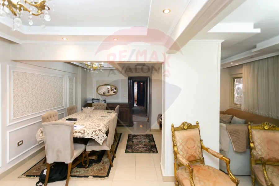 شقة للبيع 115 م سموحة (ش بهاء الدين الغتوري) -