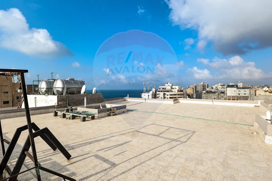 Apartment for sale 210 m + Roof 210 m Sidi Bishr Bahri (el tfola al saeida St)