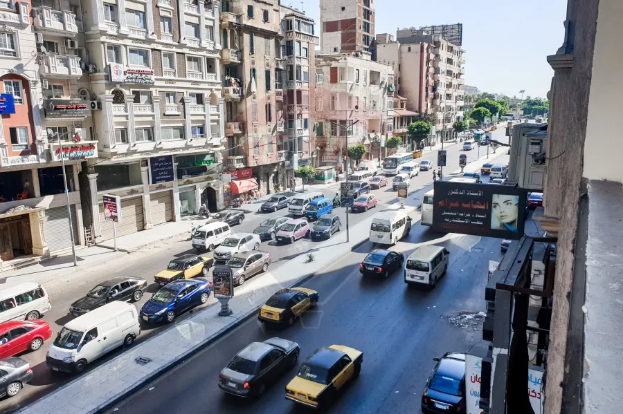 مقر إداري للإيجار 90 م الإبراهيمية (ش أبو قير الرئيسي)