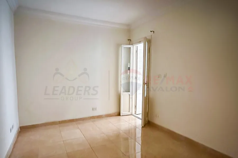 شقة للبيع 140 م سيدي جابر (بجوار مستشفي سيدي جابر العسكري)