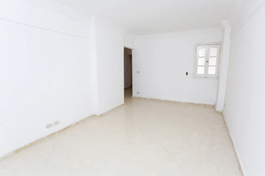Apartment for sale 250m Loran